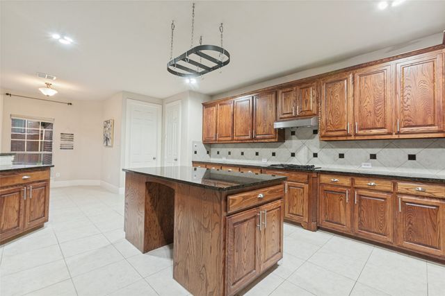 508 Wentworth Lane, Murphy, TX 75094