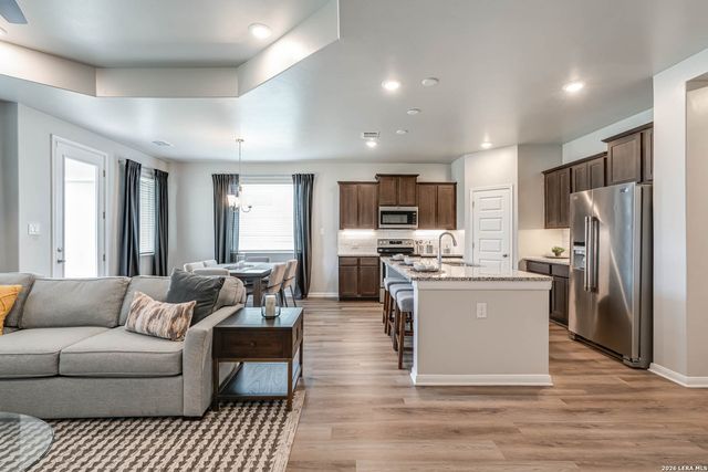 3816 DONALD DR, Seguin, TX 78155