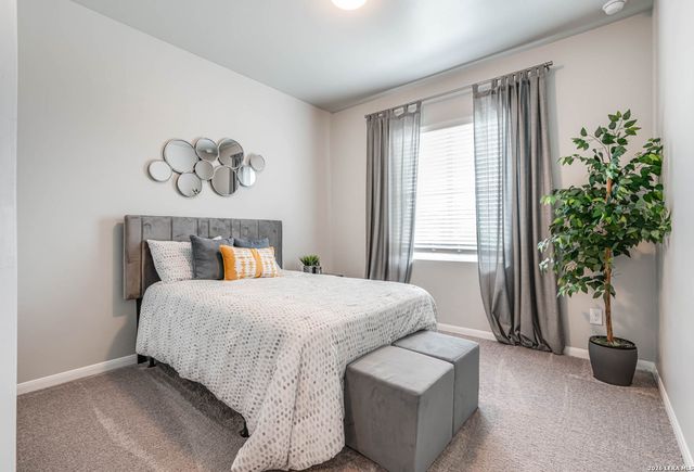 3816 DONALD DR, Seguin, TX 78155