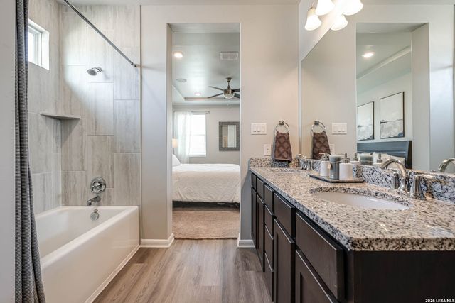 3816 DONALD DR, Seguin, TX 78155