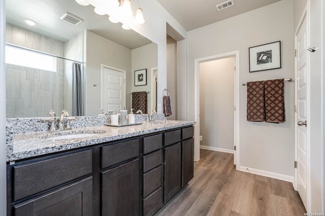 3816 DONALD DR, Seguin, TX 78155