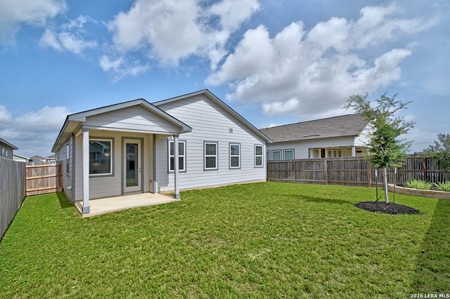 3816 DONALD DR, Seguin, TX 78155