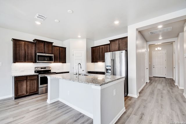 3816 DONALD DR, Seguin, TX 78155