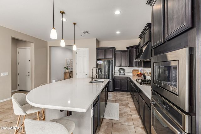 3840 E WISTERIA Drive, Chandler, AZ 85286