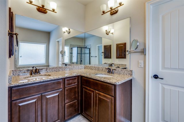 200 Mount Olive Avenue, Mckinney, TX 75072