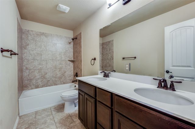 200 Mount Olive Avenue, Mckinney, TX 75072