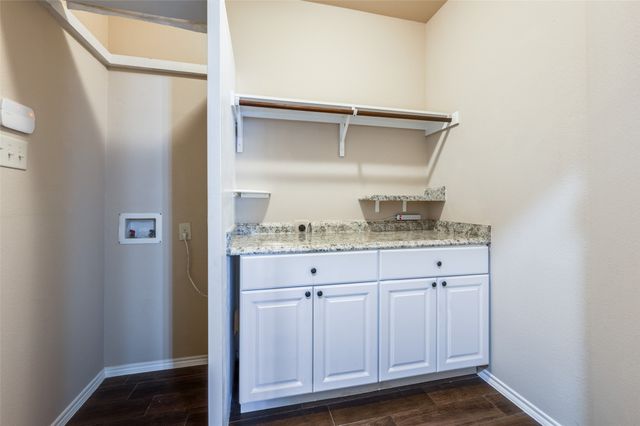 200 Mount Olive Avenue, Mckinney, TX 75072