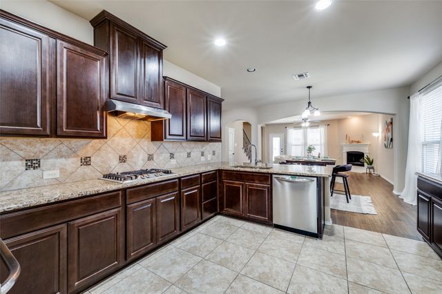 200 Mount Olive Avenue, Mckinney, TX 75072