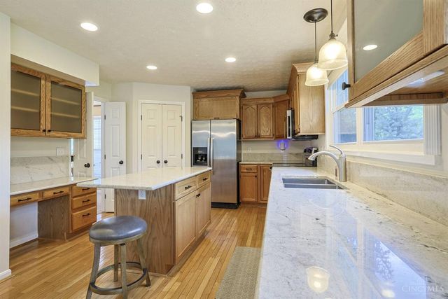 10152 Timberview Court, Woodlawn, OH 45215