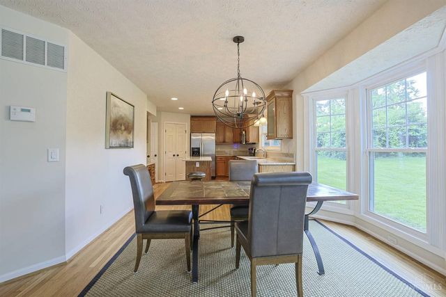 10152 Timberview Court, Woodlawn, OH 45215