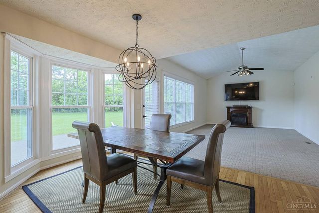 10152 Timberview Court, Woodlawn, OH 45215