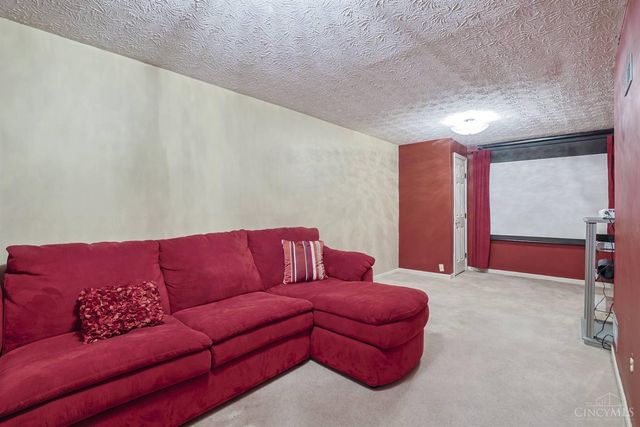 10152 Timberview Court, Woodlawn, OH 45215