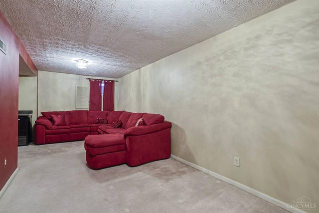 10152 Timberview Court, Woodlawn, OH 45215