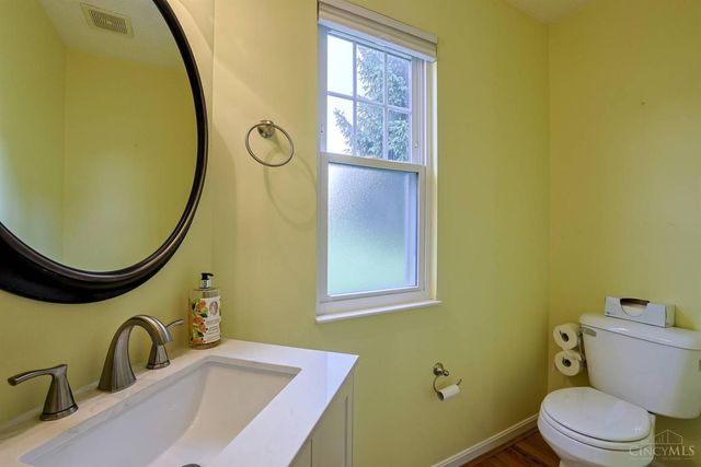 10152 Timberview Court, Woodlawn, OH 45215