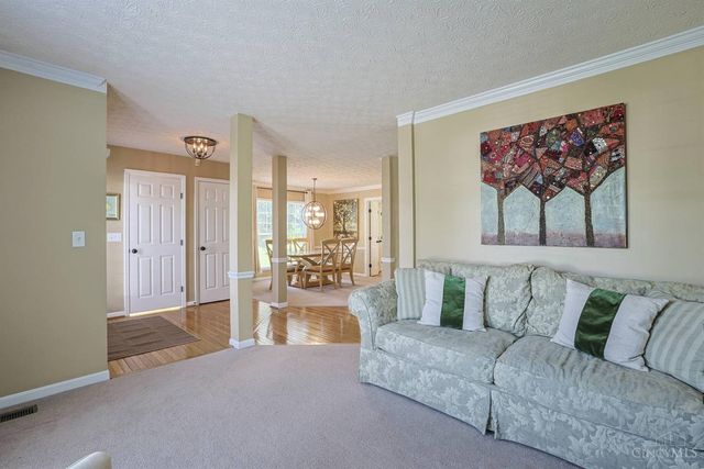 10152 Timberview Court, Woodlawn, OH 45215