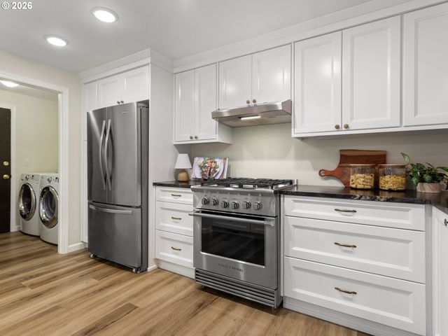 2243 Nw NORMAN Ave, Gresham, OR 97030