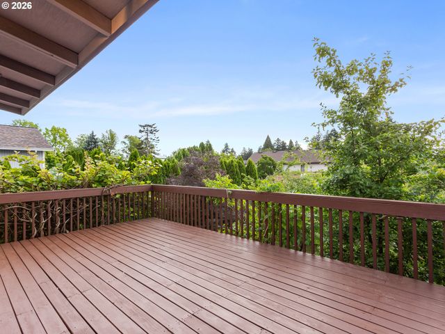 2243 Nw NORMAN Ave, Gresham, OR 97030