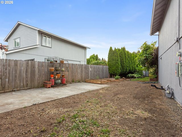 2243 Nw NORMAN Ave, Gresham, OR 97030
