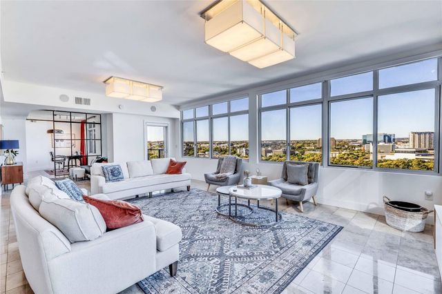 54 Rainey ST 1222, Austin, TX 78701