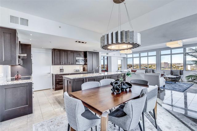 54 Rainey ST 1222, Austin, TX 78701