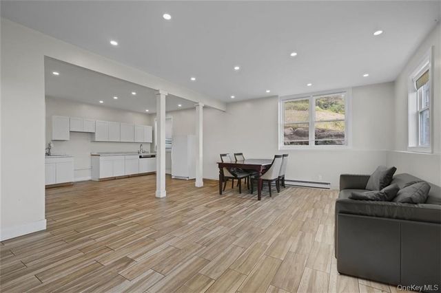 27 Catskill High Rail, Monroe, NY 10950