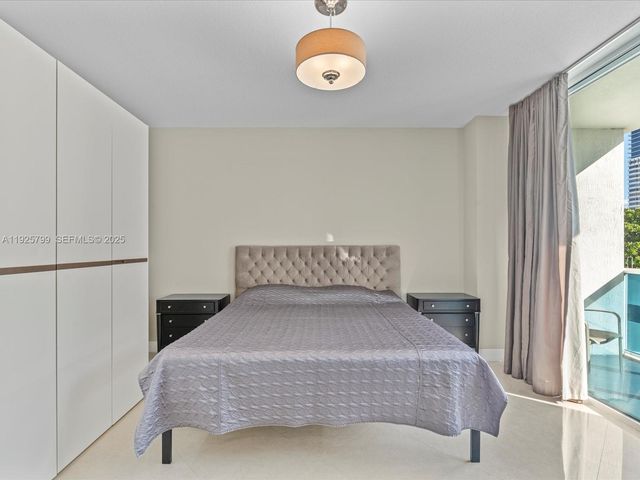 1945 S Ocean Dr 404, Hallandale Beach, FL 33009