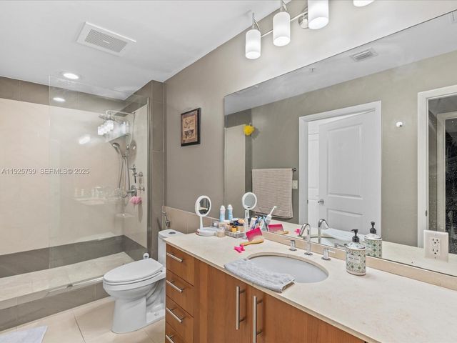 1945 S Ocean Dr 404, Hallandale Beach, FL 33009