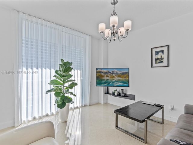 1945 S Ocean Dr 404, Hallandale Beach, FL 33009