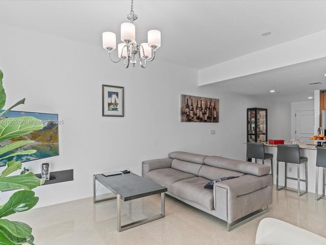 1945 S Ocean Dr 404, Hallandale Beach, FL 33009