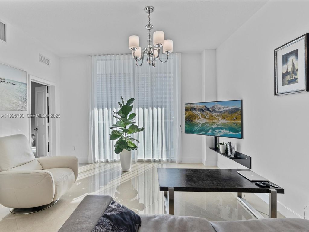 1945 S Ocean Dr 404, Hallandale Beach, FL 33009