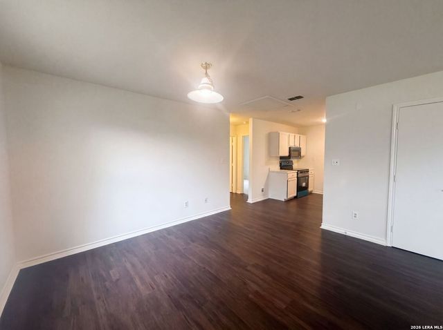 721 ROOSEVELT DR, Seguin, TX 78155