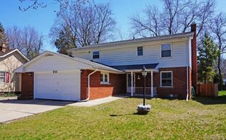 211 Woodsboro Drive Upper Unit, Royal Oak, MI 48067