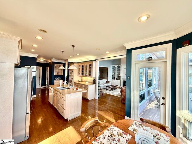 138 South Oak Pointe Drive, Seneca, SC 29672