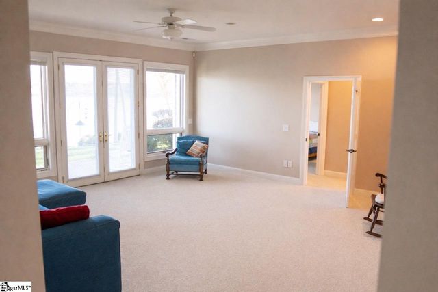 138 South Oak Pointe Drive, Seneca, SC 29672