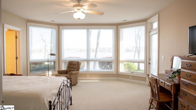 138 South Oak Pointe Drive, Seneca, SC 29672