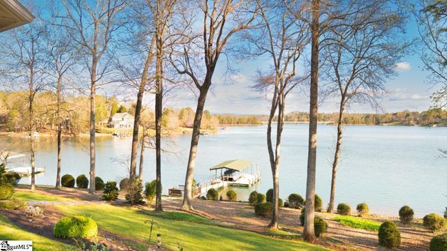 138 South Oak Pointe Drive, Seneca, SC 29672