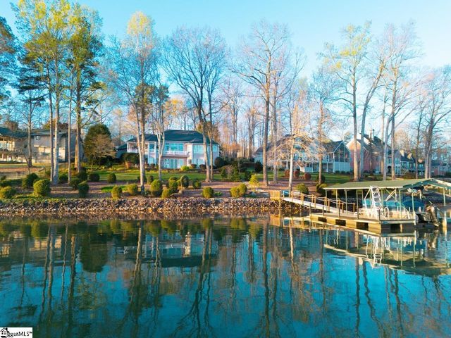 138 South Oak Pointe Drive, Seneca, SC 29672