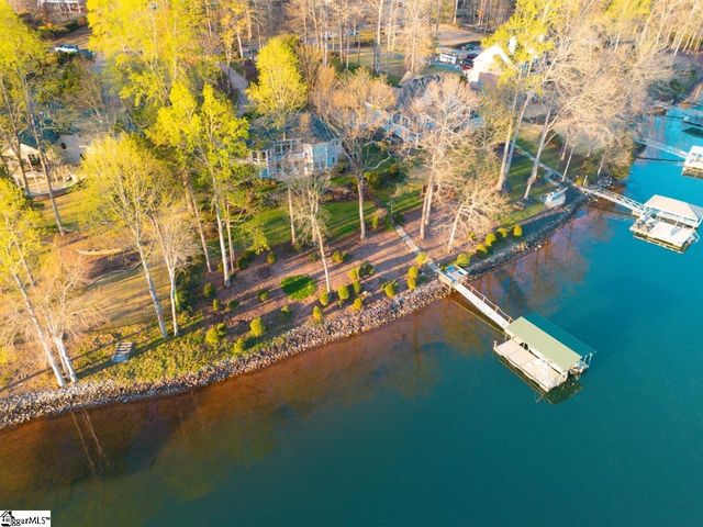 138 South Oak Pointe Drive, Seneca, SC 29672