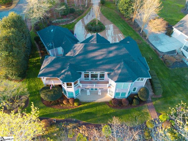 138 South Oak Pointe Drive, Seneca, SC 29672