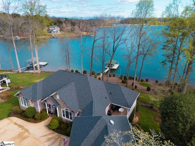 138 South Oak Pointe Drive, Seneca, SC 29672