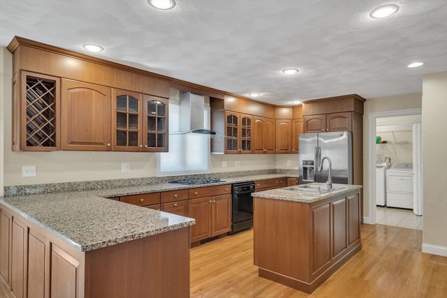 3 Avalon Court, Methuen, MA 01844