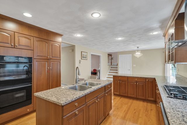3 Avalon Court, Methuen, MA 01844
