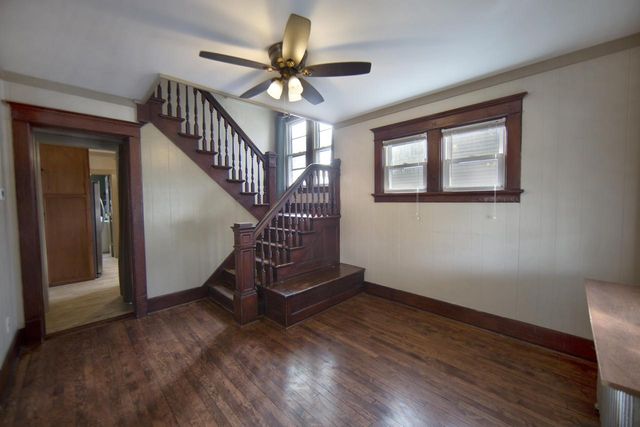 921 E Moreland BOULEVARD, Waukesha, WI 53186