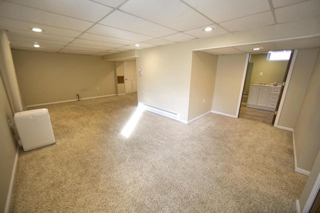 921 E Moreland BOULEVARD, Waukesha, WI 53186