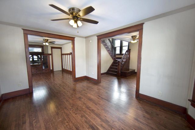 921 E Moreland BOULEVARD, Waukesha, WI 53186