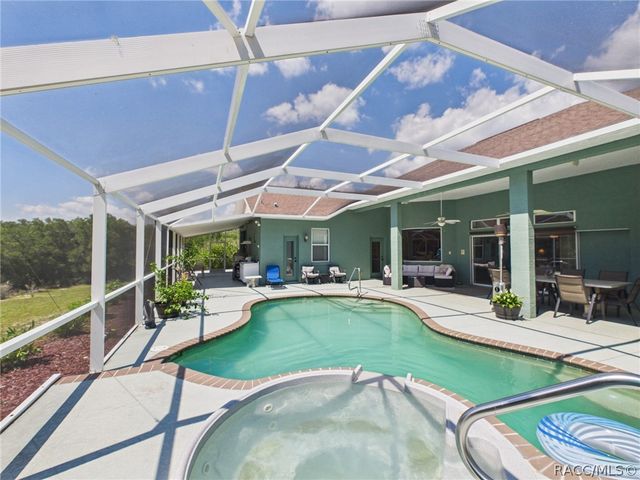 2932 N Clements Avenue, Hernando, FL 34442
