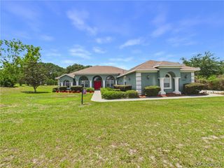 2932 N Clements Avenue, Hernando, FL 34442