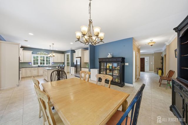20 Sleepy Hollow Road, Denville, NJ 07834