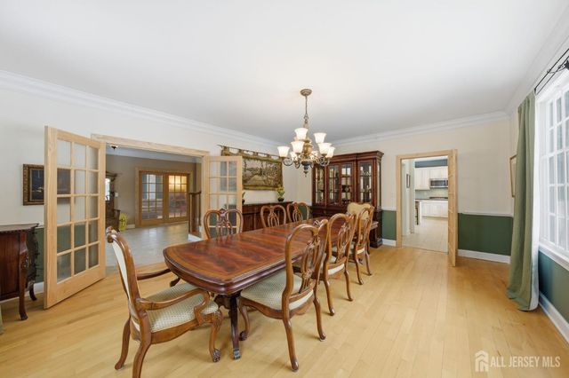 20 Sleepy Hollow Road, Denville, NJ 07834