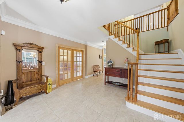 20 Sleepy Hollow Road, Denville, NJ 07834
